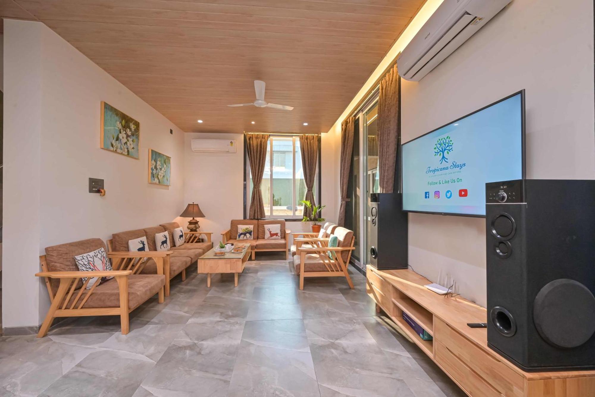 Elegant Villa By Tropicana Stays Lonavala Exterior photo